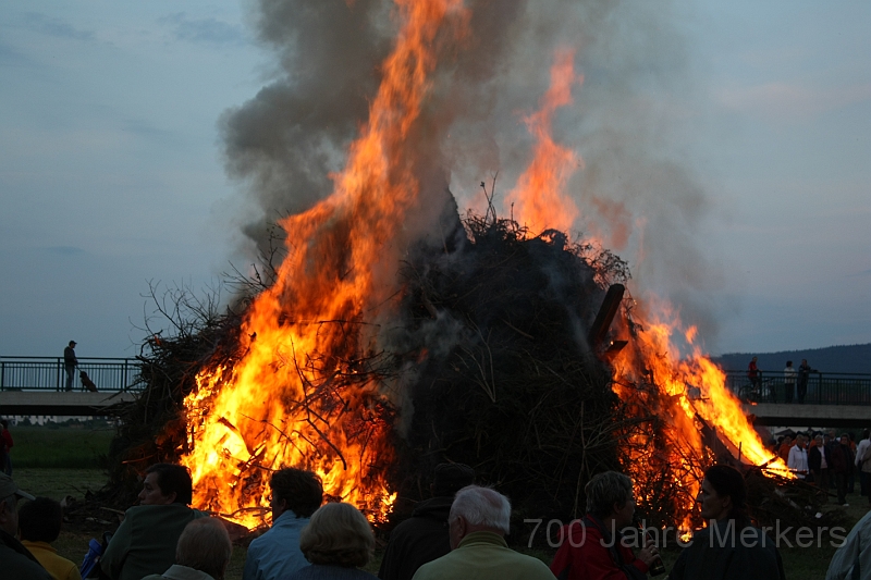 IMG_1282.JPG - Die Flammen wachsen schnell