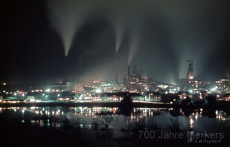 Schacht bei Nacht.jpg - Tolles Bild von Herrn G. Lampert"Der Schacht bei Nacht" in den Siebzigern